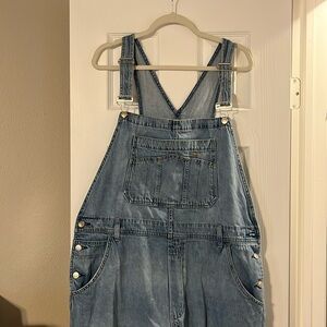 Gap overalls